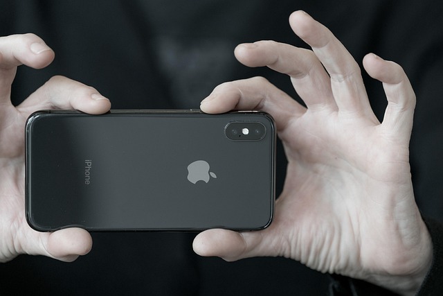 iPhone Duo inicia pré-venda nesta sexta-feira; confira os valores do novo celular dobrável da Apple